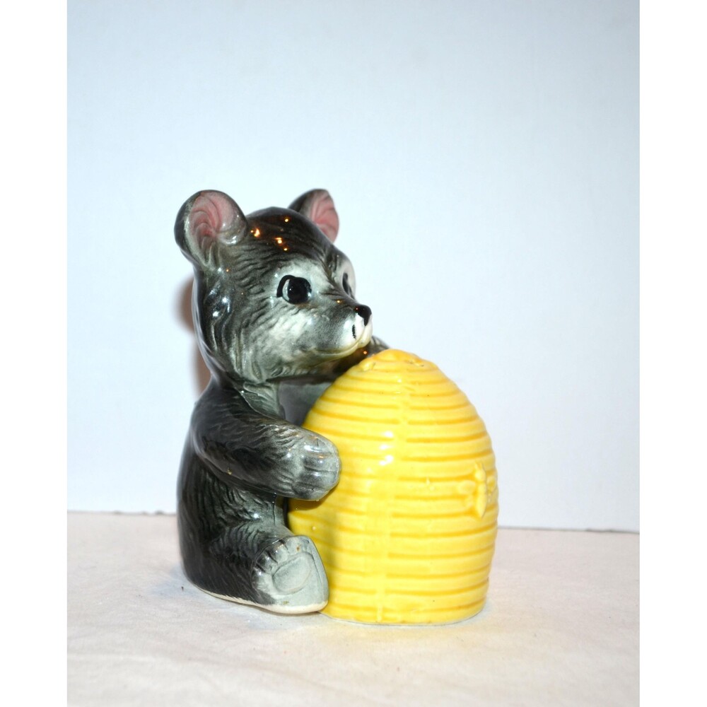 Vintage Bear and Honey Bee Salt and Pepper Shakers